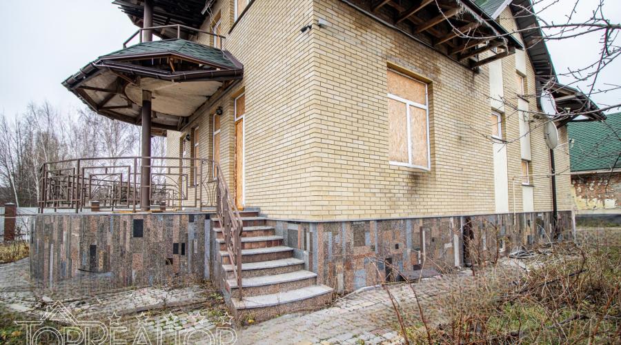 Продам 3-х этажный дом с повреждениями после обстрелов на Большой Даниловке  | Toprealtor